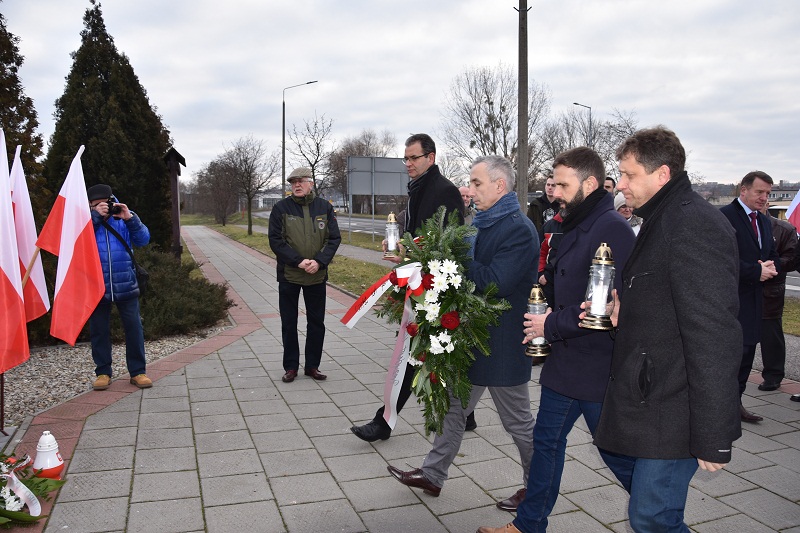 Mija 157. rocznica wybuchu Powstania Styczniowego. Złożyli kwiaty na Wale Tarejwy