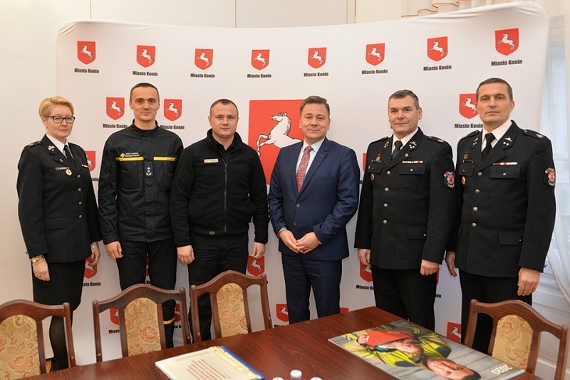 Chcą pomocy w tworzeniu ochotniczych jednostek na Ukrainie. Strażacy z Czerniowiec odwiedzili Konin