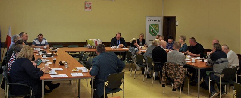 Wójt spotkał się z sołtysami. Przekazał im życzenia od siebie i prezydenta