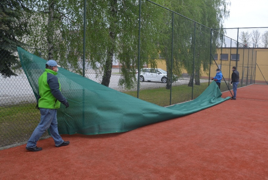 Jedna z najbardziej dopieszczonych tenisowych miejscówek. Akademia Tenisowa w Koninie odnowiła korty przy PWSZ