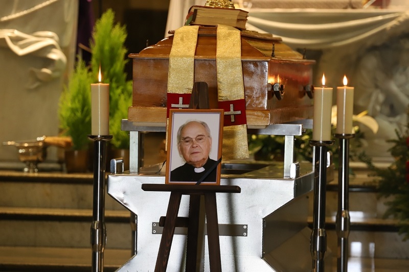 Pożegnanie najstarszego marianina. Spoczął na cmentarzu w Licheniu