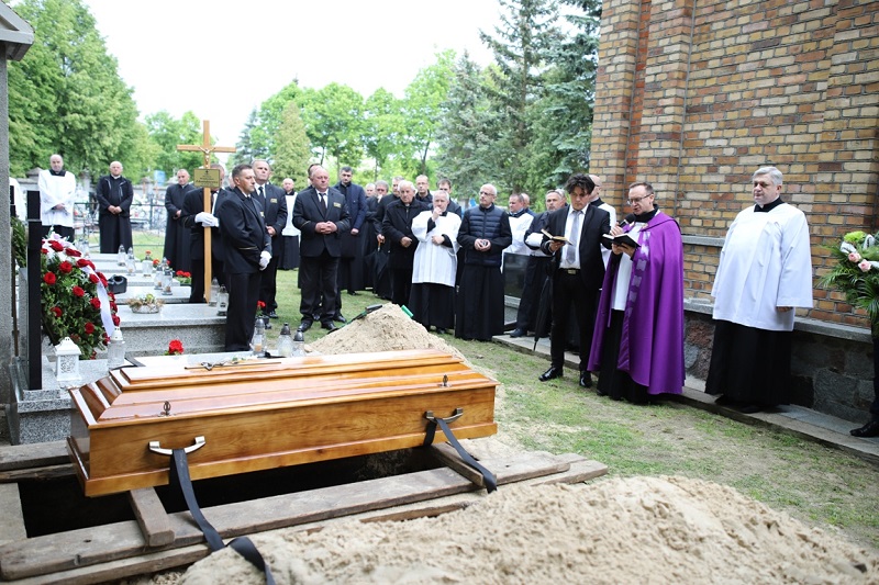 Pożegnanie najstarszego marianina. Spoczął na cmentarzu w Licheniu