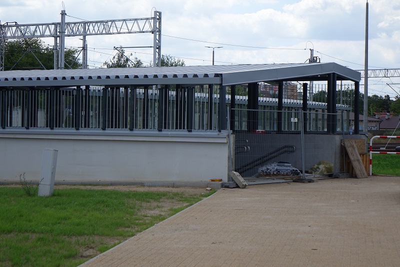 Dokąd prowadzą chodniki na Zatorzu przy nowym tunelu?