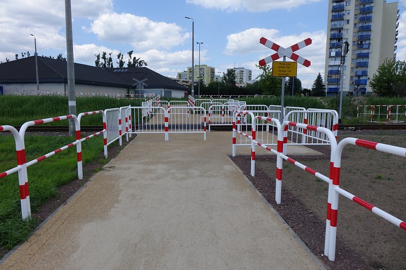 Dokąd prowadzą chodniki na Zatorzu przy nowym tunelu?