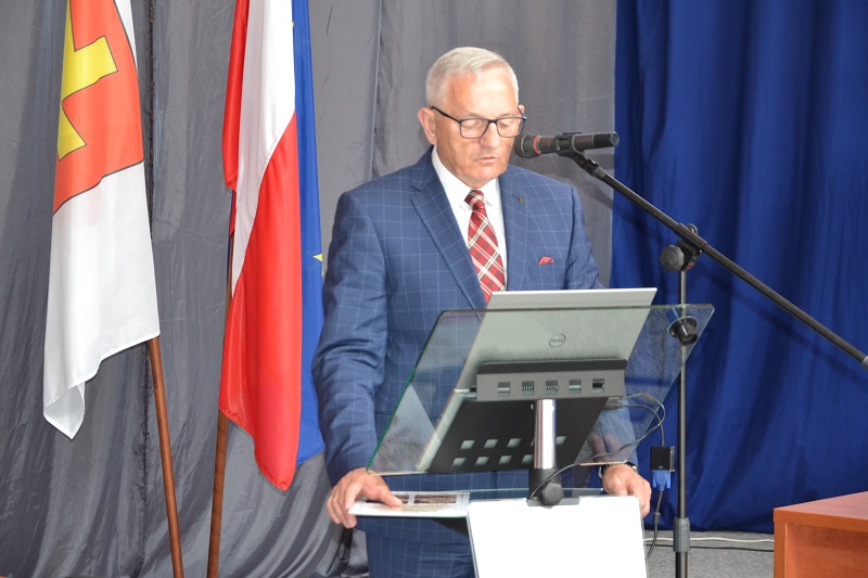 „Dwie siódemki w dacie okazały się szczęśliwe”. Burmistrz z jednogłośnym absolutorium