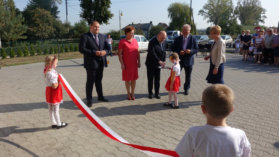 Wstęga przecięta. Otwarto przedszkole na sto procent