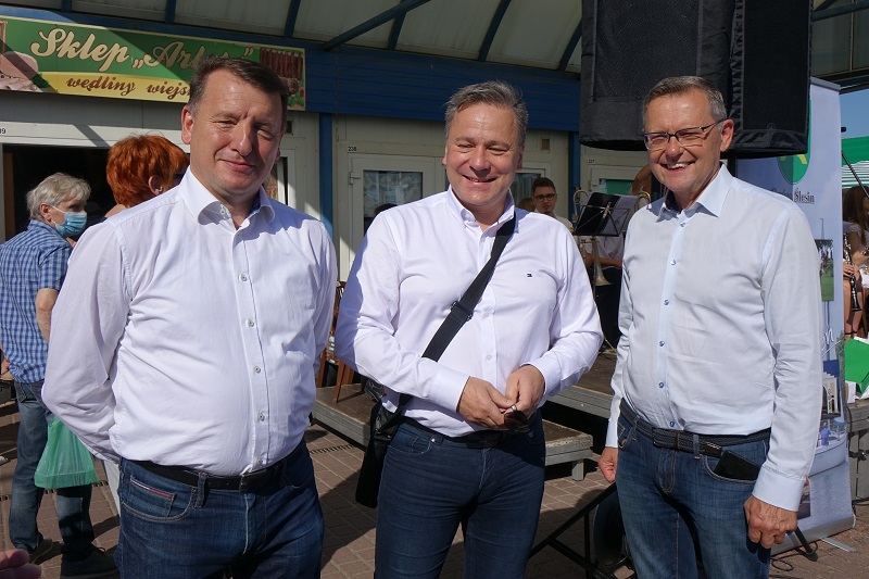 To pierwszy Jarmark Smaków na bazarze. „By promować polską żywność, wspierać polskich producentów i przedsiębiorców”
