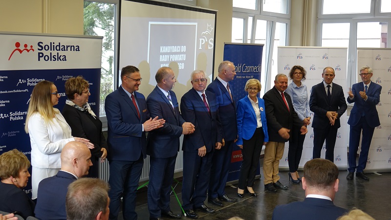 Zenon Chojnacki obiecuje most, kryte lodowisko i urzędy czynne do 18.00