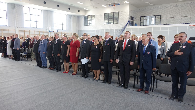 Uroczysta sesja z okazji niepodległości. Medale, tytuły i stypendia