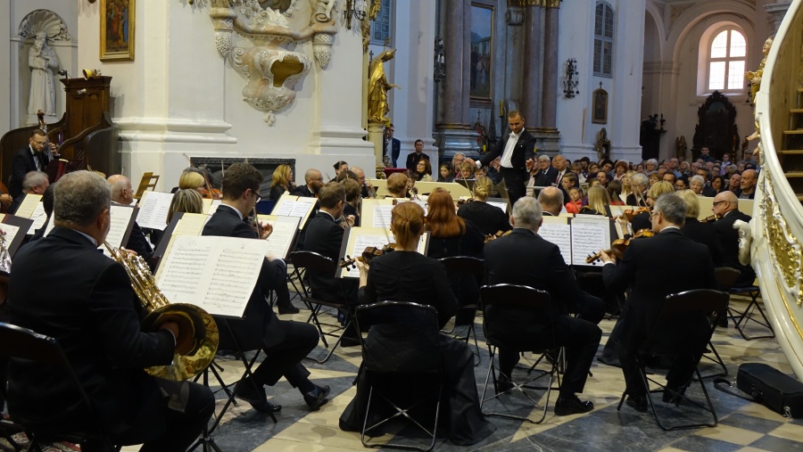 „Jeden wieczór, trzy koncerty". Kościół rozbrzmiewał dziś muzyką