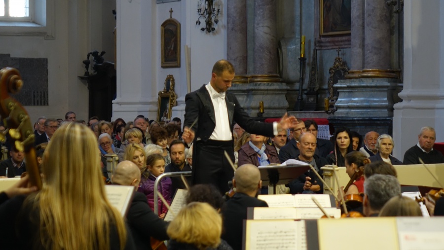 „Jeden wieczór, trzy koncerty". Kościół rozbrzmiewał dziś muzyką