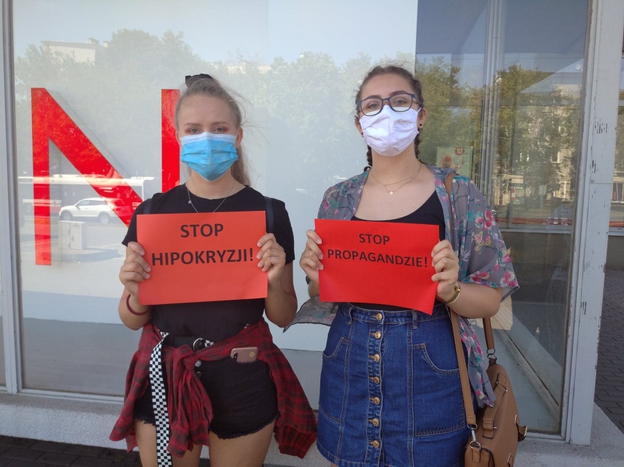 „Stop propagandzie i hipokryzji". Młodzi apelują o debatę społeczną z ich udziałem