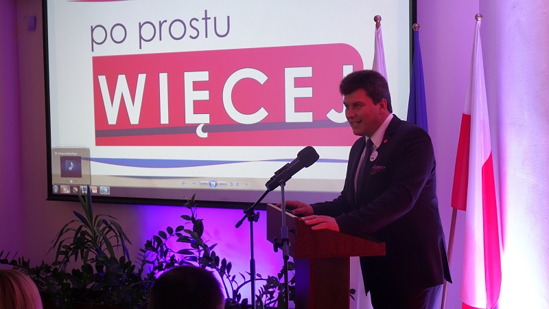 „Majster na pomoc” dla seniorów i darmowe przejazdy dla młodzieży