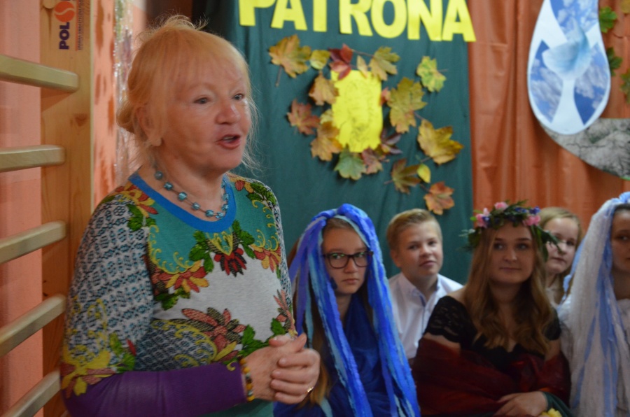 Patronka odwiedziła szkołę. Podstawówka w Żdżarach świętowała 105. urodziny