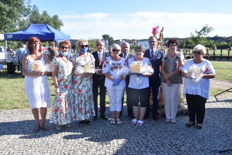 Mieszkańcy gminy podziękowali rolnikom za trud, wysiłek i oddanie