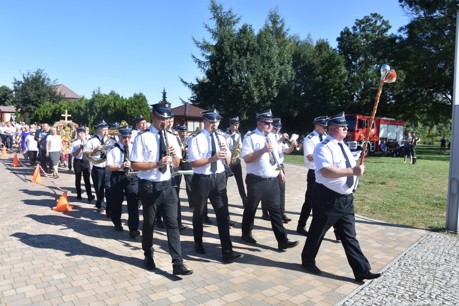 Mieszkańcy gminy podziękowali rolnikom za trud, wysiłek i oddanie