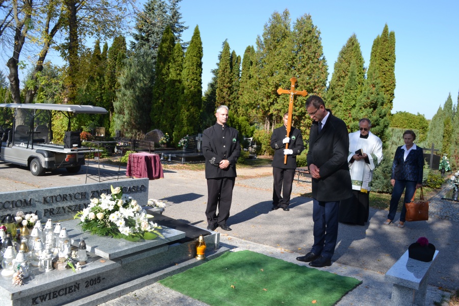 Miasto pożegnało martwo narodzone dzieci. Drugi pochówek na konińskim cmentarzu