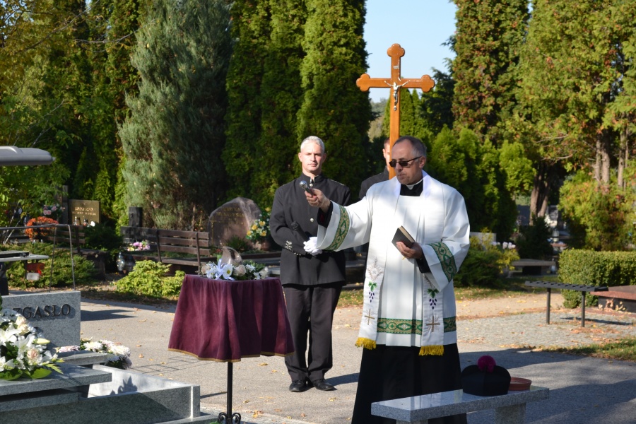 Miasto pożegnało martwo narodzone dzieci. Drugi pochówek na konińskim cmentarzu