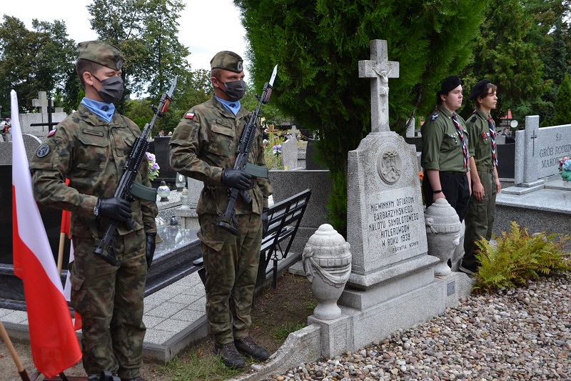 Uczczono 81. rocznicę wybuchu II wojny światowej. Tym razem na cmentarzu przy Kolskiej
