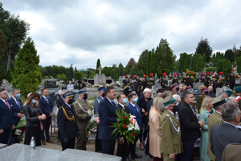 Uczczono 81. rocznicę wybuchu II wojny światowej. Tym razem na cmentarzu przy Kolskiej
