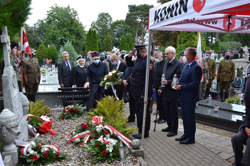 Uczczono 81. rocznicę wybuchu II wojny światowej. Tym razem na cmentarzu przy Kolskiej
