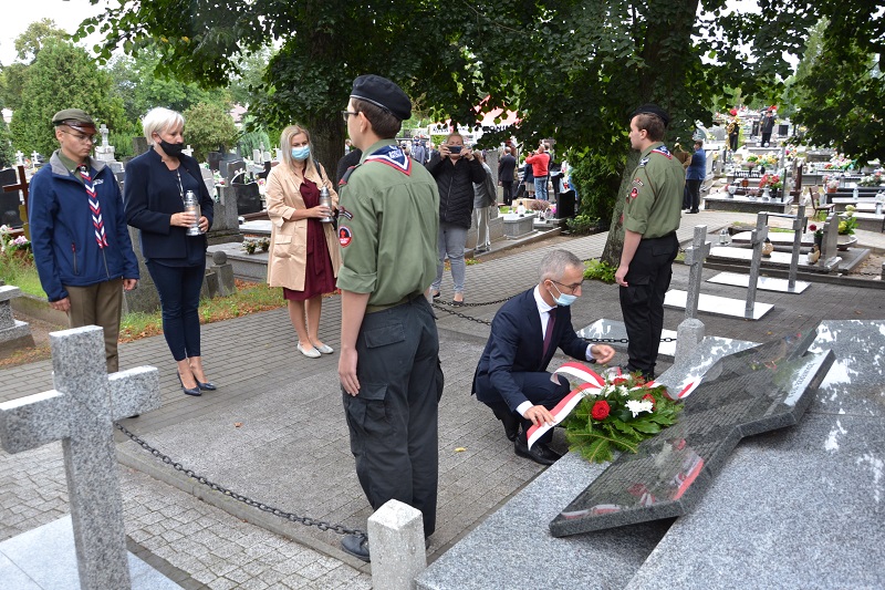 Uczczono 81. rocznicę wybuchu II wojny światowej. Tym razem na cmentarzu przy Kolskiej