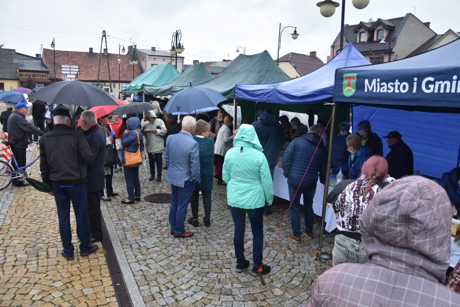 Pogoda im niestraszna. Trwa 8. Jarmark Ochweśnicki