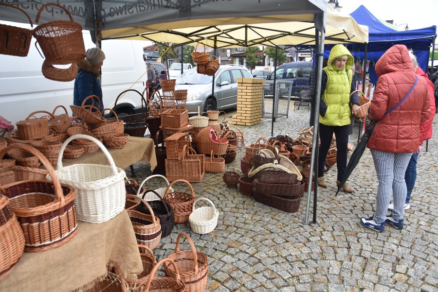 Pogoda im niestraszna. Trwa 8. Jarmark Ochweśnicki