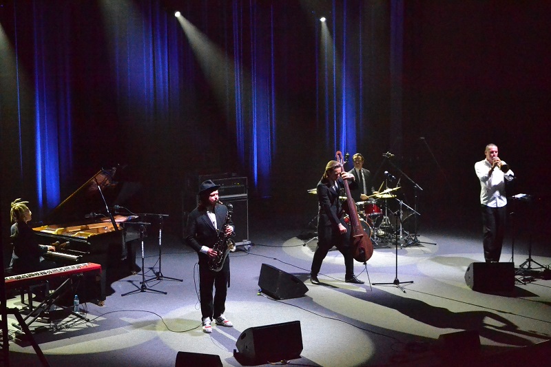 „To szczęście, że możemy tutaj z wami być”. Wystartował „sklonowany” 27. Jazz Festival Jazzonalia