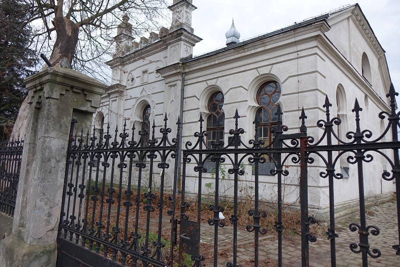 Bez wychodzenia z domu można zobaczyć, jak teraz wygląda synagoga