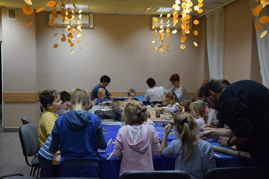 Jest kościół, remiza i dom kultury z gliny. Powstała ceramiczna mapa wioski