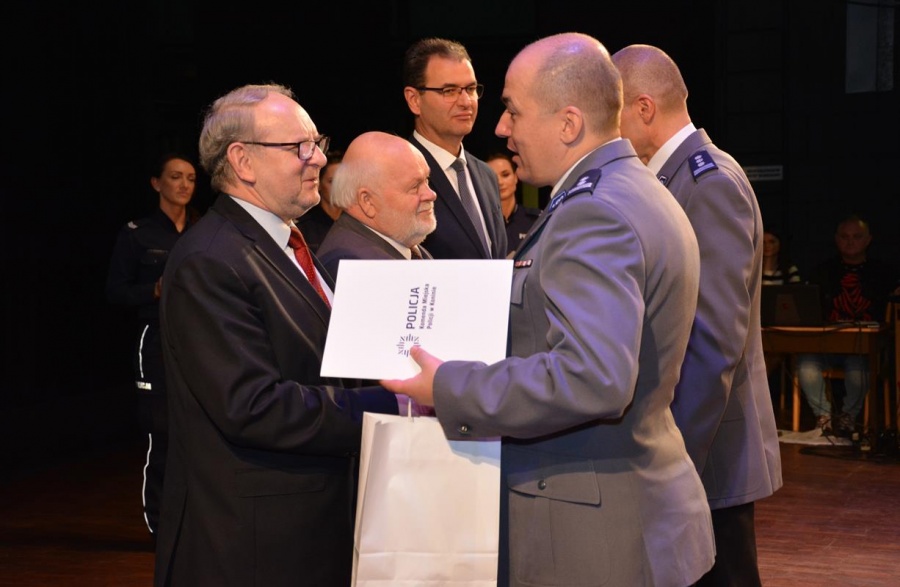 Policjanci podsumowali program „Razem dla bezpieczeństwa”. Umowa podpisana na kolejny rok