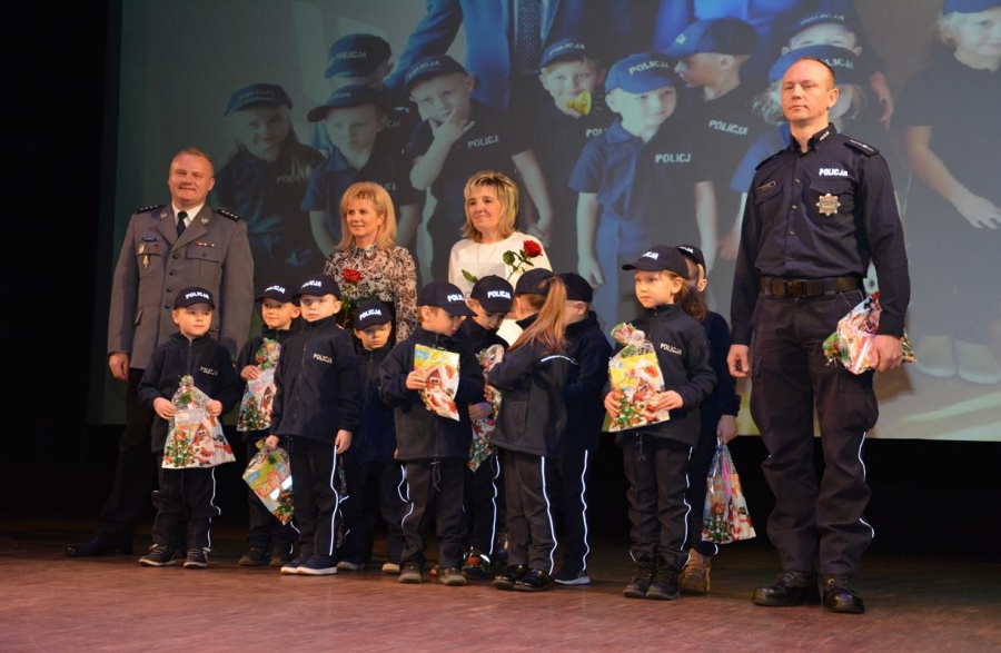 Policjanci podsumowali program „Razem dla bezpieczeństwa”. Umowa podpisana na kolejny rok