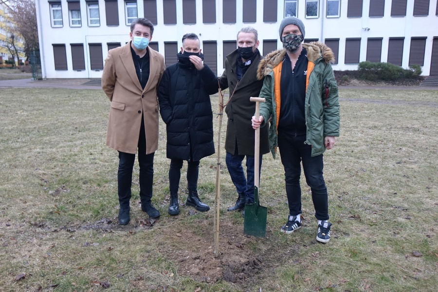 Organek posadził w Koninie drzewo z dedykacją dla Andrzeja Dragana