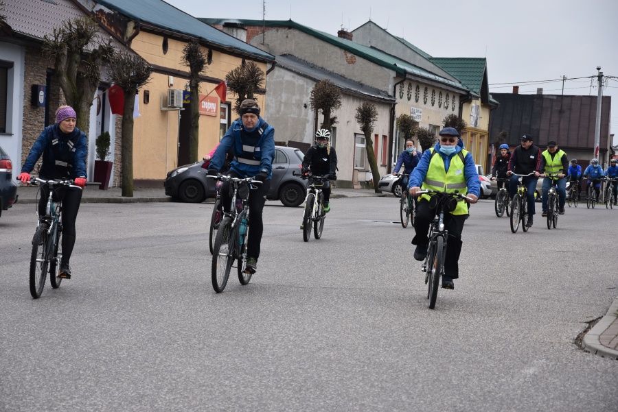 Rychwalska rowerowa majówka rozpoczęła comiesięczne rajdy cyklistów