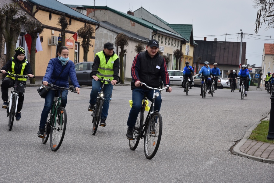Rychwalska rowerowa majówka rozpoczęła comiesięczne rajdy cyklistów