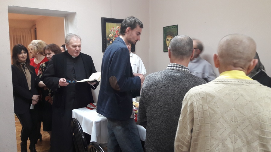 Więzi poszarpane zawsze można naprawić. Wigilia w schronisku dla osób bezdomnych