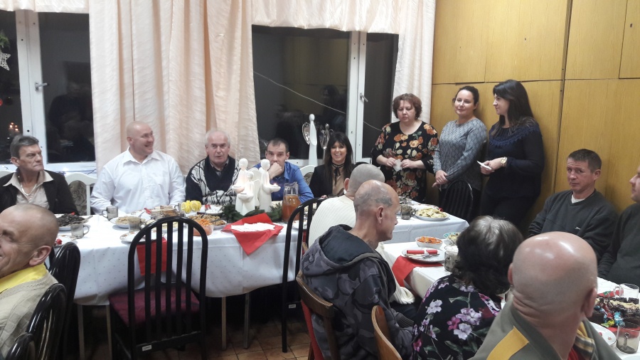 Więzi poszarpane zawsze można naprawić. Wigilia w schronisku dla osób bezdomnych