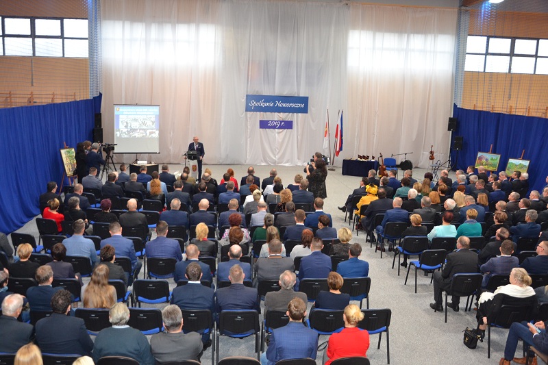 Zaczęli od minuty ciszy. Burmistrz Rychwała podsumował rok