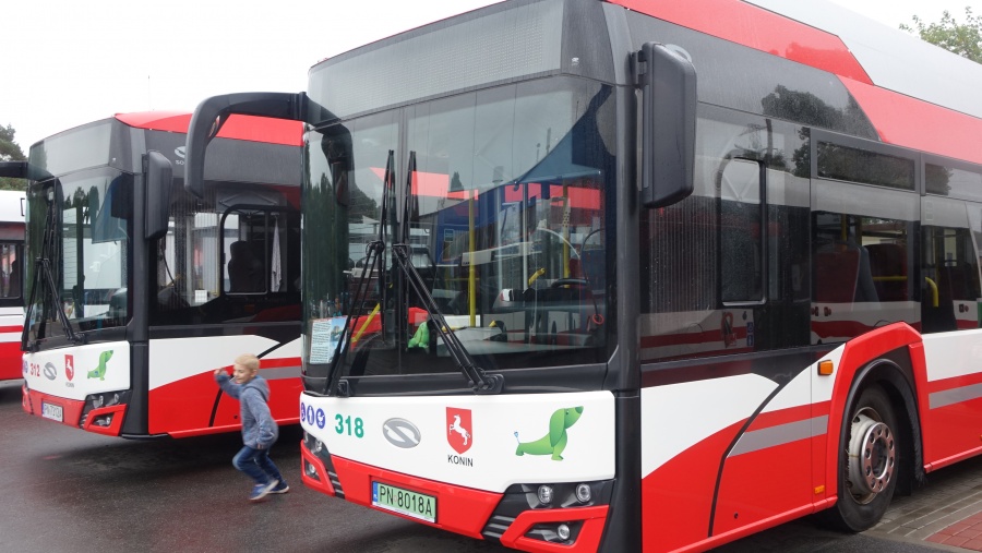 Każdy może poczuć się jak kierowca autobusu. Pani prezes też wsiadła do symulatora