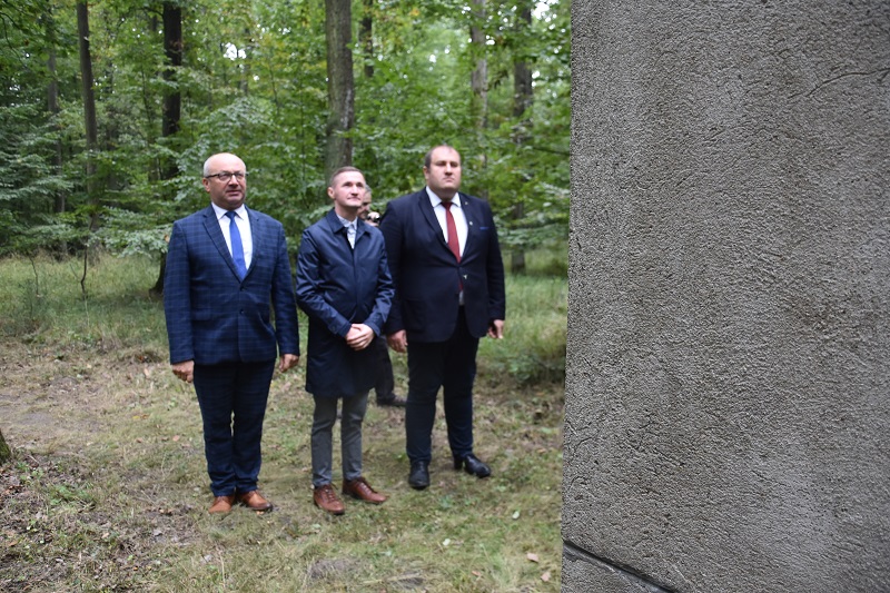 Oddali cześć konińskim Żydom. W 80. rocznicę mordu w lesie rudzickim