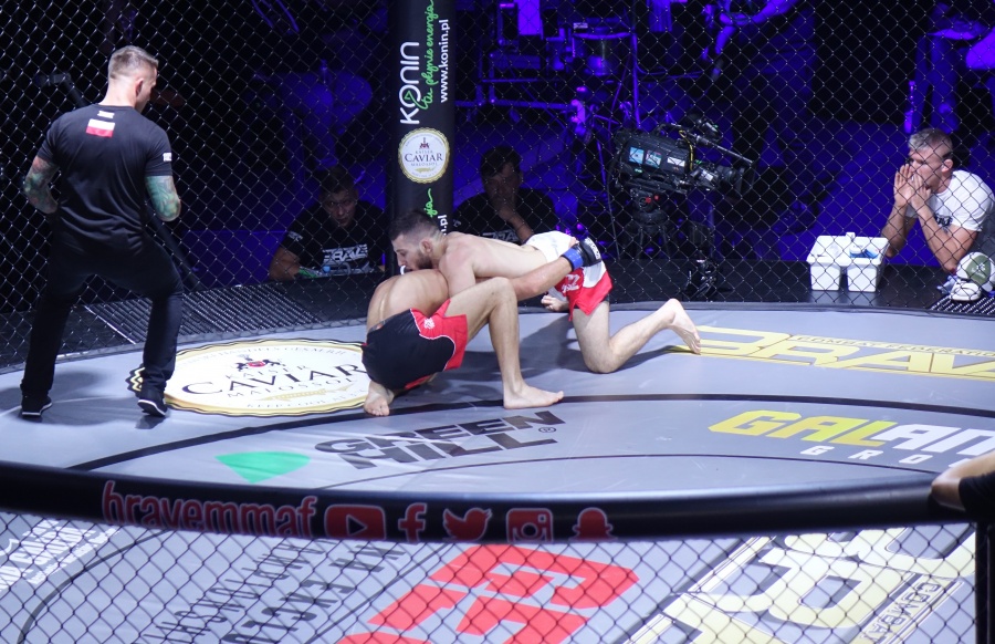 Międzynarodowa gala MMA za nami. 18 fighterów z całego świata walczyło w Koninie