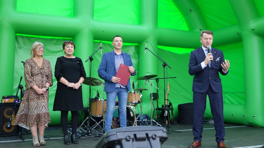 To już dziewiąty Jarmark Ochweśnicki. Dziewięć Kół Gospodyń Wiejskich wzięło udział w konkursie kulinarnym