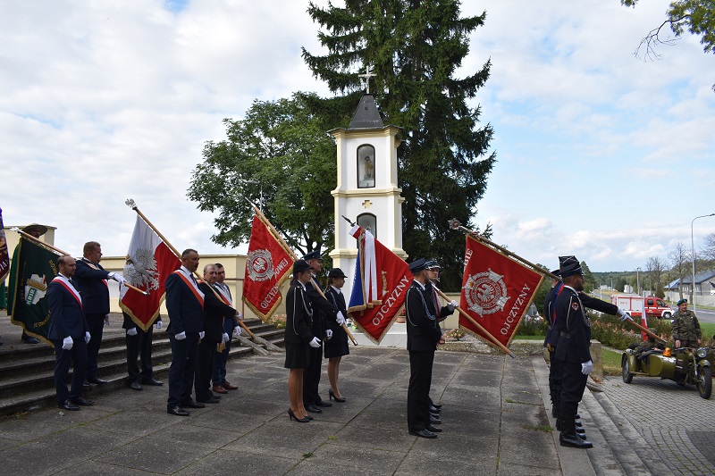 Rada Powiatowa Wielkopolskiej Izby Rolniczej ze sztandarem. „Ten dzień przejdzie do historii”