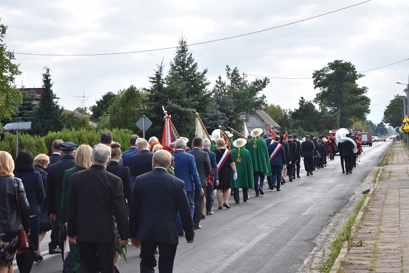 Rada Powiatowa Wielkopolskiej Izby Rolniczej ze sztandarem. „Ten dzień przejdzie do historii”