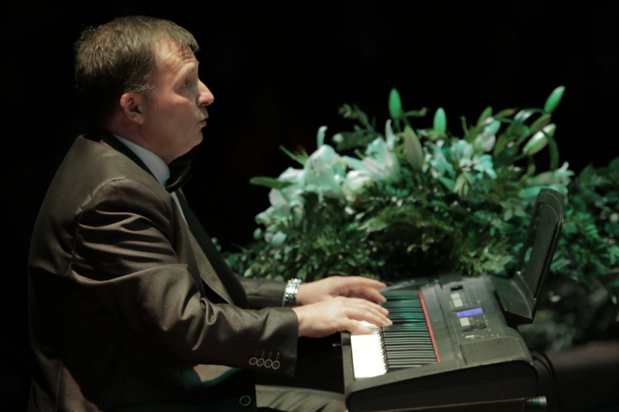 Śpiew to dla seniorów recepta na pogodę ducha i radość życia. Koncert dla miasta