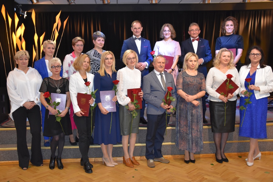 Dzień Edukacji Narodowej w Kazimierzu Biskupim. – Dziękuję za uczenie szacunku dla drugiego człowieka – mówił wójt