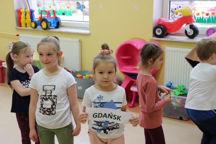 Odwiedziliśmy Przedszkole w Wysokiem. Najstarsza grupa pokazała nam jak wygląda ich dzień