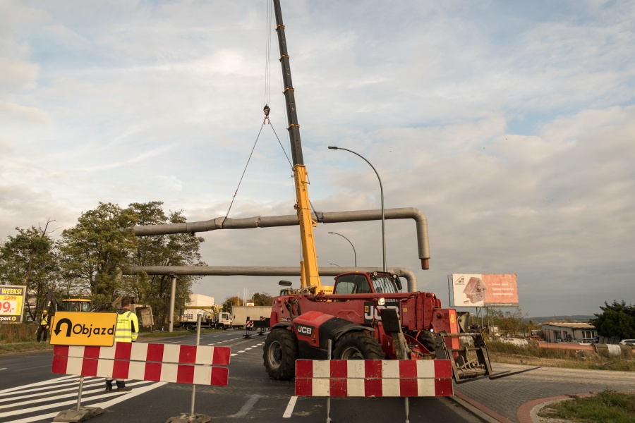 Wykonawca miał prowadzić prace wieczorem. MPEC przeprasza mieszkańców za utrudnienia