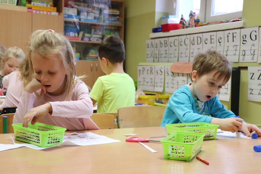 Wizyta w przedszkolu w Gosławicach. Dzieci rozdadzą świąteczne kartki mieszkańcom